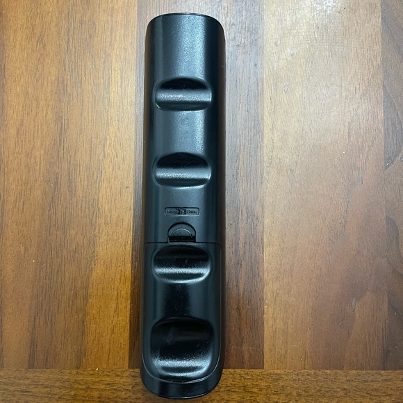 RCA RCRN04GR Universal 4 Device Remote Control with LED Backlighting TESTED - Picture 2 of 4